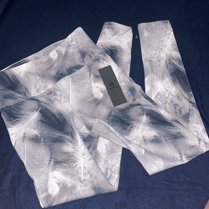 NWT mono b leggings.